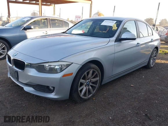 2013 BMW 3 Series 320i with VIN WBA3B1C53DK128079, listed as a IAAI auction lot 41316846 with 138,559 mi miles. Bid and sale history available at carsss.com. Image 17.