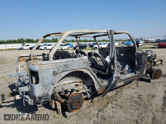 2021 Jeep Wrangler Unlimited Rubicon z VIN 1C4HJXFN1MW744432, wystawiony jako Copart lot #52754505 z przebiegiem Nie podano mil oraz Nie do naprawy • Non repairable. Historia ofert i sprzedaży dostępna na DreamBid. Obrazek 3.