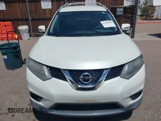 2016 Nissan Rogue SV with VIN KNMAT2MV0GP670288, listed as a IAAI auction lot 42202645 with 211,454 mi miles. Bid and sale history available at carsss.com. Image 12.