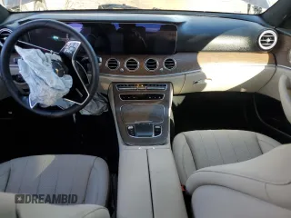 2023 Mercedes-Benz E 350 with VIN W1KZF8EBXPB189503, listed as a Copart auction lot 42394345 with 16,965 mi miles and Salvage Title. Bid and sale history available at DreamBid. Image 8.