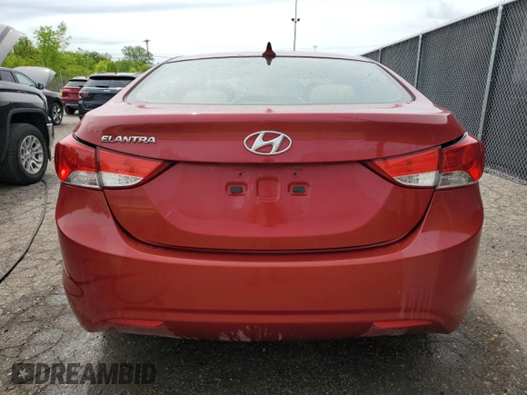 2012 Hyundai Elantra GLS z VIN KMHDH4AE2CU264809, wystawiony jako Copart lot #58392915 z przebiegiem 181 085 mil mil oraz Czysty tytuł • Clean title. Historia ofert i sprzedaży dostępna na DreamBid. Obrazek 6.