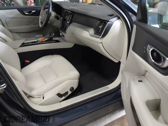 2022 Volvo V60 with VIN YV4102WK7N2092046, listed as a IAAI auction lot 41405128 with 37,785 mi miles and . Bid and sale history available at DreamBid. Image 5.