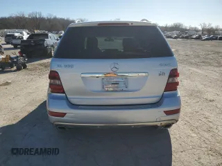 2010 Mercedes-Benz M 350 z VIN 4JGBB8GB6AA595906, wystawiony jako Copart lot #83924074 z przebiegiem 256 717 mil mil oraz Szkoda całkowita • Salvage title. Historia ofert i sprzedaży dostępna na DreamBid. Obrazek 6.