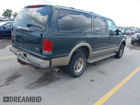 2002 Ford Excursion Limited с VIN 1FMNU43S42ED22009, выставлен на аукционе IAAI как лот 42850001 с пробегом 132 395 миль миль и . История ставок и продаж доступна на DreamBid. Изображение 4.