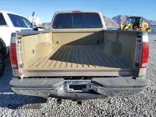 1999 Ford F-350 XL с VIN 1FTSW31F5XED06698, выставлен на аукционе Copart как лот 85551334 с пробегом 313 246 миль миль и Списание • Salvage title. История ставок и продаж доступна на DreamBid. Изображение 6.