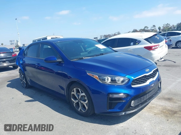 2021 Kia Forte LXS z VIN 3KPF24AD5ME375294, wystawiony jako IAAI lot #42152040 z przebiegiem 56 611 mil mil oraz . Historia ofert i sprzedaży dostępna na DreamBid. Obrazek 1.