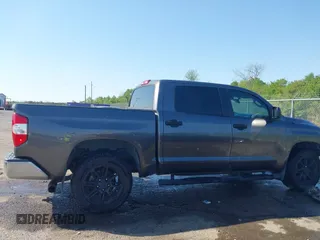 2017 Toyota Tundra 2WD SR5 with VIN 5TFEW5F18HX227330, listed as a IAAI auction lot 41972095 with 92,287 mi miles. Bid and sale history available at carsss.com. Image 13.