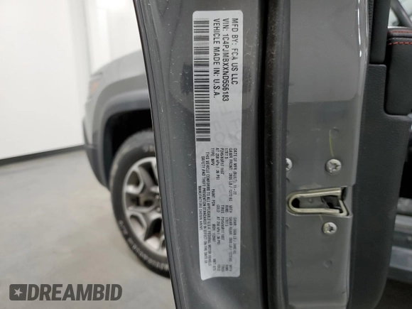 2022 Jeep Cherokee Trailhawk with VIN 1C4PJMBXXND556183, listed as a Copart auction lot 49327555 with 45,947 mi miles and Clean Title. Bid and sale history available at carsss.com. Image 14.