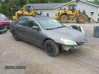 2006 Honda Accord EX z VIN 1HGCM55736A109626, wystawiony jako IAAI lot #42345475 z przebiegiem 180 364 mil mil oraz . Historia ofert i sprzedaży dostępna na DreamBid. Obrazek 1.