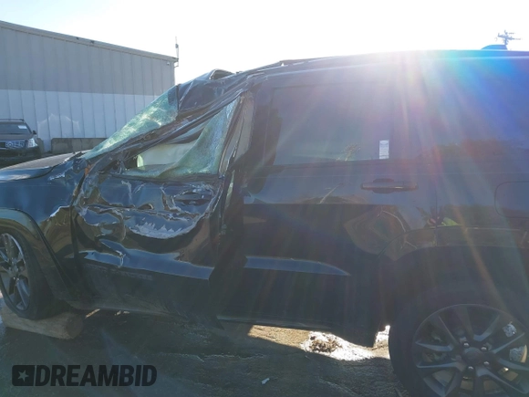 2018 Jeep Grand Cherokee High Altitude with VIN 1C4RJFCG0JC172125, listed as a IAAI auction lot 41343170 with 115,752 mi miles. Bid and sale history available at carsss.com. Image 14.
