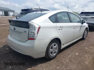2011 Toyota Prius I z VIN JTDKN3DU9B1363774, wystawiony jako IAAI lot #42153950 z przebiegiem 104 319 mil mil oraz . Historia ofert i sprzedaży dostępna na DreamBid. Obrazek 4.
