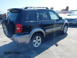 2005 Toyota RAV4 with VIN JTEGD20V450071134, listed as a IAAI auction lot 42109392 with 183,549 mi miles. Bid and sale history available at carsss.com. Image 4.