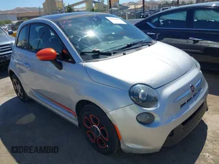 2014 FIAT 500e z VIN 3C3CFFGE8ET175918, wystawiony jako IAAI lot #42226000 z przebiegiem 31 656 mil mil oraz . Historia ofert i sprzedaży dostępna na DreamBid. Obrazek 1.
