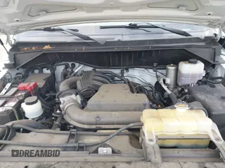 2021 Nissan NV Cargo SV z VIN 1N6BF0LY8MN803945, wystawiony jako IAAI lot #41459255 z przebiegiem 70 324 mil mil oraz . Historia ofert i sprzedaży dostępna na DreamBid. Obrazek 10.