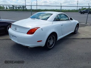 2005 Lexus SC with VIN JTHFN48Y750066841, listed as a IAAI auction lot 42146165 with 129,193 mi miles. Bid and sale history available at carsss.com. Image 4.