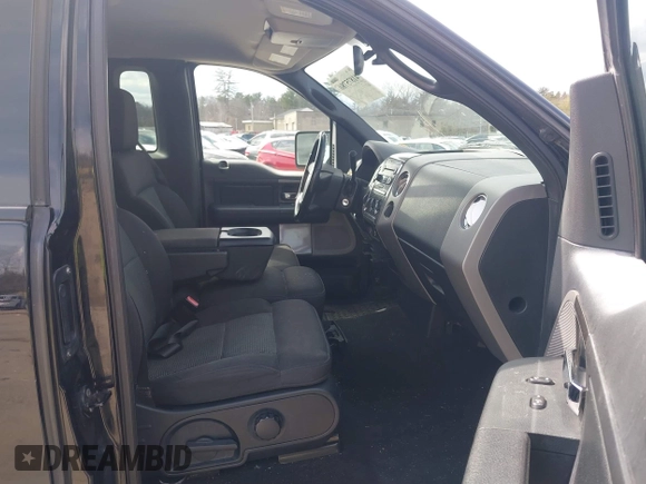 2004 Ford F-150 XLT with VIN 1FTRF04584KB28749, listed as a IAAI auction lot 41875780 with 115,018 mi miles. Bid and sale history available at carsss.com. Image 5.