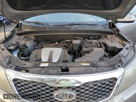 2011 Kia Sorento EX with VIN 5XYKU4A29BG022757, listed as a Copart auction lot 56563724 with 113,211 mi miles and Clean Title. Bid and sale history available at carsss.com. Image 12.
