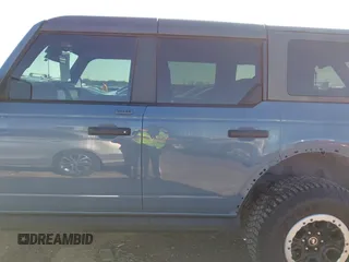 2024 Ford Bronco Badlands z VIN 1FMEE9BP2RLA26774, wystawiony jako IAAI lot #41756285 z przebiegiem 5875 mil mil oraz . Historia ofert i sprzedaży dostępna na DreamBid. Obrazek 15.