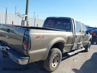 2004 Ford Super Duty F-250 XL with VIN 1FTNW21P74EA03546, listed as a IAAI auction lot 41745748 with 311,633 mi miles. Bid and sale history available at carsss.com. Image 4.