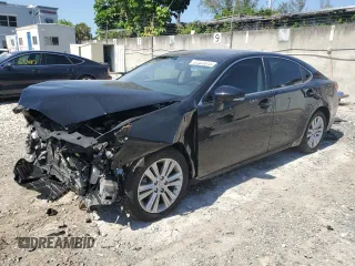 2015 Lexus ES 330 z VIN JTHBK1GGXF2182099, wystawiony jako Copart lot #57323515 z przebiegiem 34 849 mil mil oraz Szkoda całkowita • Salvage title. Historia ofert i sprzedaży dostępna na DreamBid. Obrazek 1.