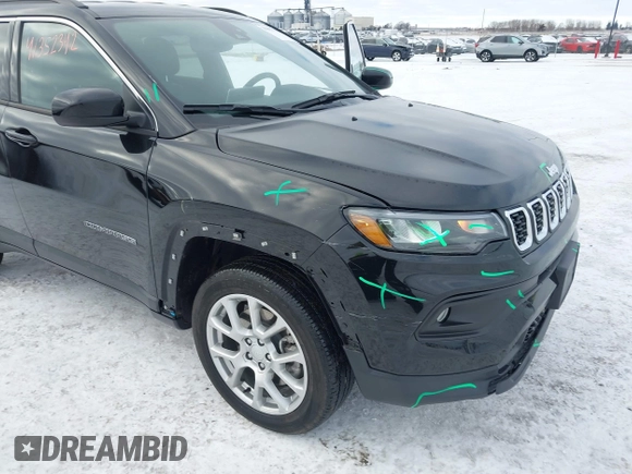 2024 Jeep Compass Latitude Lux with VIN 3C4NJDFN8RT103518, listed as a IAAI auction lot 41352342 with 13,535 mi miles and . Bid and sale history available at DreamBid. Image 6.