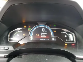 2018 Honda Clarity Plug-In Hybrid with VIN JHMZC5F16JC021736, listed as a Copart auction lot 71761784 with 93,541 mi miles and Salvage Title. Bid and sale history available at carsss.com. Image 9.