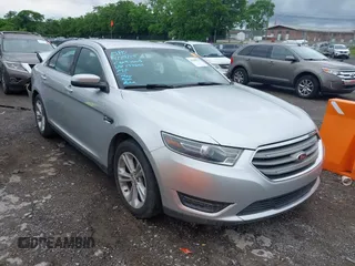 2015 Ford Taurus SEL z VIN 1FAHP2E91FG137696, wystawiony jako IAAI lot #42168950 z przebiegiem 81 050 mil mil oraz . Historia ofert i sprzedaży dostępna na DreamBid. Obrazek 1.