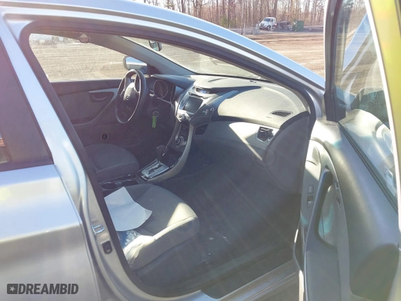 2011 Hyundai Elantra Ltd with VIN KMHDH4AEXBU154489, listed as a IAAI auction lot 41807390 with 145,662 mi miles. Bid and sale history available at carsss.com. Image 5.