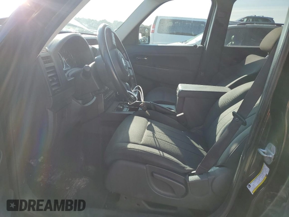 2011 Jeep Liberty Sport with VIN 1J4PN2GK5BW534883, listed as a Copart auction lot 68038374 with 104,417 mi miles and Clean Title. Bid and sale history available at DreamBid. Image 7.