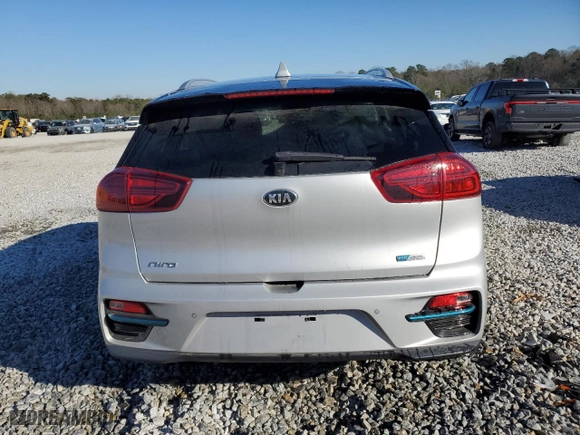2020 Kia Niro EV EX Premium with VIN KNDCE3LG0L5032723, listed as a Copart auction lot 88011495 with 30,420 mi miles and Salvage Title. Bid and sale history available at carsss.com. Image 6.