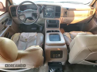 2004 Chevrolet Suburban Z71 with VIN 3GNFK16Z04G232347, listed as a Copart auction lot 80417404 with 243,906 mi miles and Salvage Title. Bid and sale history available at carsss.com. Image 8.