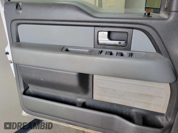 2014 Ford F-150 XL с VIN 1FTFX1EF4EKF44389, выставлен на аукционе IAAI как лот 42679232 с пробегом 139 027 миль миль и . История ставок и продаж доступна на DreamBid. Изображение 1.