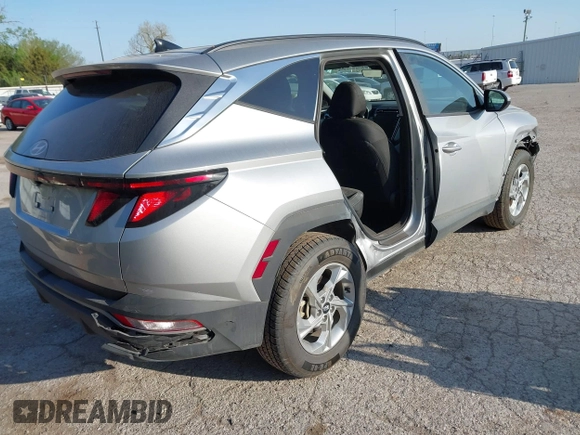 2024 Hyundai Tucson SEL with VIN 5NMJBCDE6RH305280, listed as a IAAI auction lot 42017484 with 43,149 mi miles. Bid and sale history available at carsss.com. Image 4.