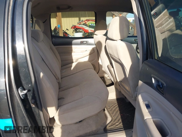 2005 Toyota Tacoma PreRunner with VIN 5TEKU72NX5Z024621, listed as a IAAI auction lot 40382089 with 180,080 mi miles. Bid and sale history available at carsss.com. Image 8.