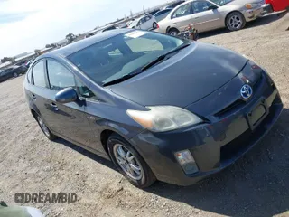 2010 Toyota Prius II with VIN JTDKN3DU1A0113899, listed as a IAAI auction lot 41689887 with 172,176 mi miles. Bid and sale history available at carsss.com. Image 1.