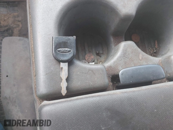 2011 Ford F-250 XL with VIN 1FT7X2A61BEB25295, listed as a IAAI auction lot 41492748 with 340,665 mi miles and . Bid and sale history available at DreamBid. Image 11.