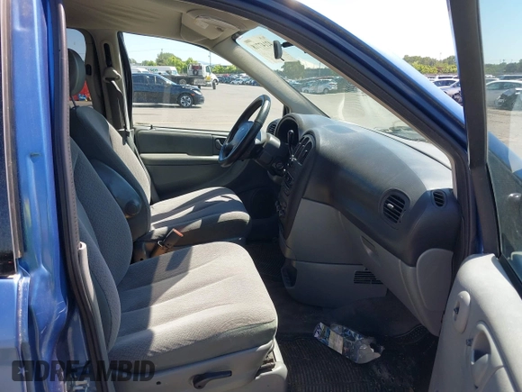 2007 Dodge Caravan SE with VIN 1D4GP25R17B172715, listed as a IAAI auction lot 42147718 with Not Provided miles and . Bid and sale history available at carsss.com. Image 5.