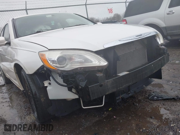 2011 Chrysler 200 LX with VIN 1C3BC4FB6BN521329, listed as a IAAI auction lot 41707846 with 117,429 mi miles. Bid and sale history available at carsss.com. Image 6.