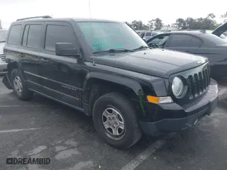 2017 Jeep Patriot Sport with VIN 1C4NJPBB9HD103349, listed as a IAAI auction lot 41528460 with 122,026 mi miles. Bid and sale history available at carsss.com. Image 1.