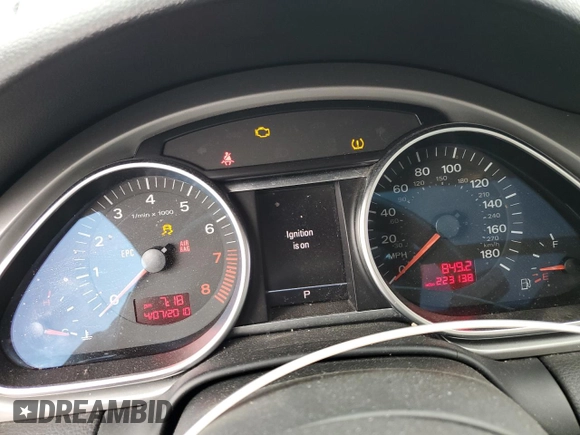 2007 Audi Q7 Premium with VIN WA1BY74L97D070849, listed as a Copart auction lot 48178185 with 223,138 mi miles and Salvage title. Bid and sale history available at DreamBid. Image 9.