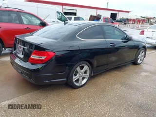 2015 Mercedes-Benz C-Class C 250 with VIN WDDGJ4HBXFG383850, listed as a IAAI auction lot 41809724 with 100,032 mi miles. Bid and sale history available at carsss.com. Image 4.