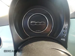 2017 FIAT 500 Lounge z VIN 3C3CFFCR4HT524036, wystawiony jako Copart lot #72024774 z przebiegiem 121 130 mil mil oraz Szkoda całkowita • Salvage title. Historia ofert i sprzedaży dostępna na DreamBid. Obrazek 9.