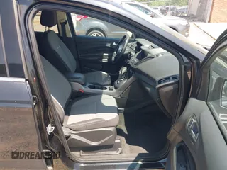 2014 Ford Escape SE z VIN 1FMCU9GX4EUC33710, wystawiony jako IAAI lot #42549888 z przebiegiem 117 057 mil mil oraz . Historia ofert i sprzedaży dostępna na DreamBid. Obrazek 5.