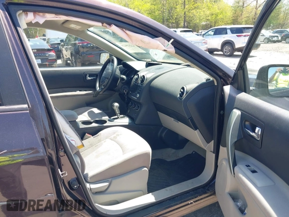 2011 Nissan Rogue S z VIN JN8AS5MV4BW268944, wystawiony jako IAAI lot #42215428 z przebiegiem 143 683 mil mil oraz . Historia ofert i sprzedaży dostępna na DreamBid. Obrazek 5.