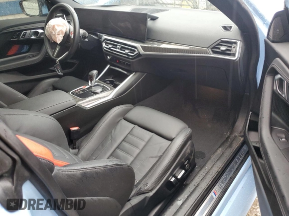 2023 BMW M2 z VIN 3MF13DM08P8D61938, wystawiony jako Copart lot #45193335 z przebiegiem 17 311 mil mil oraz Szkoda całkowita • Salvage title. Historia ofert i sprzedaży dostępna na DreamBid. Obrazek 8.
