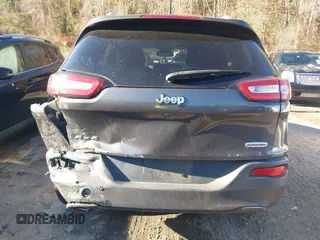 2016 Jeep Cherokee Latitude with VIN 1C4PJMCB1GW368212, listed as a IAAI auction lot 41017403 with 83,572 mi miles and . Bid and sale history available at carsss.com. Image 16.