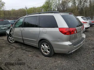 2006 Toyota Sienna XLE with VIN 5TDZA22C16S403014, listed as a Copart auction lot 51756235 with 201,259 mi miles and Salvage Title. Bid and sale history available at carsss.com. Image 2.