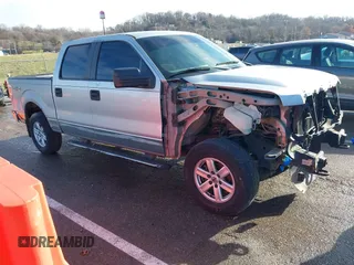 2009 Ford F-150 XL with VIN 1FTPW14V69KC72949, listed as a IAAI auction lot 41108137 with 195,965 mi miles. Bid and sale history available at carsss.com. Image 1.