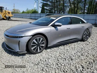 2023 Lucid Air Grand Touring z VIN 50EA1GBA9PA003155, wystawiony jako Copart lot #55441165 z przebiegiem 6 078 mil mil oraz Szkoda całkowita • Salvage title. Historia ofert i sprzedaży dostępna na DreamBid. Obrazek 1.