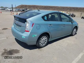 2014 Toyota Prius with VIN JTDKN3DP4E3055544, listed as a IAAI auction lot 42553870 with 94,335 mi miles and . Bid and sale history available at DreamBid. Image 4.